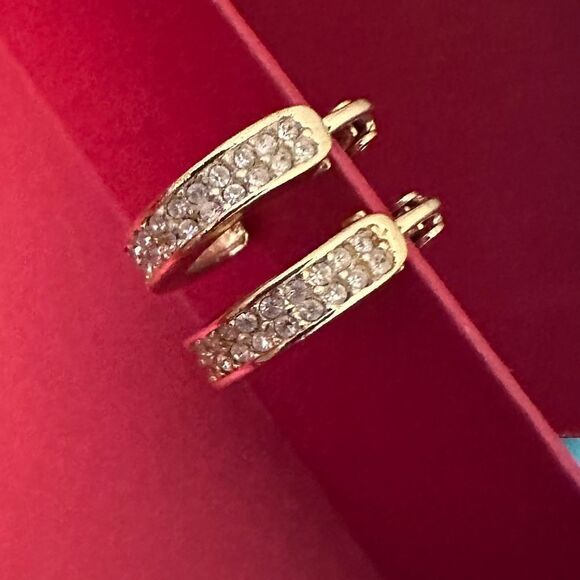 Stunning Dior Vintage Gold-Plated Crystal Hoop Clip-On Earrings - Picture 2 of 5